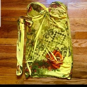 Beautiful yellow strapless or halter top